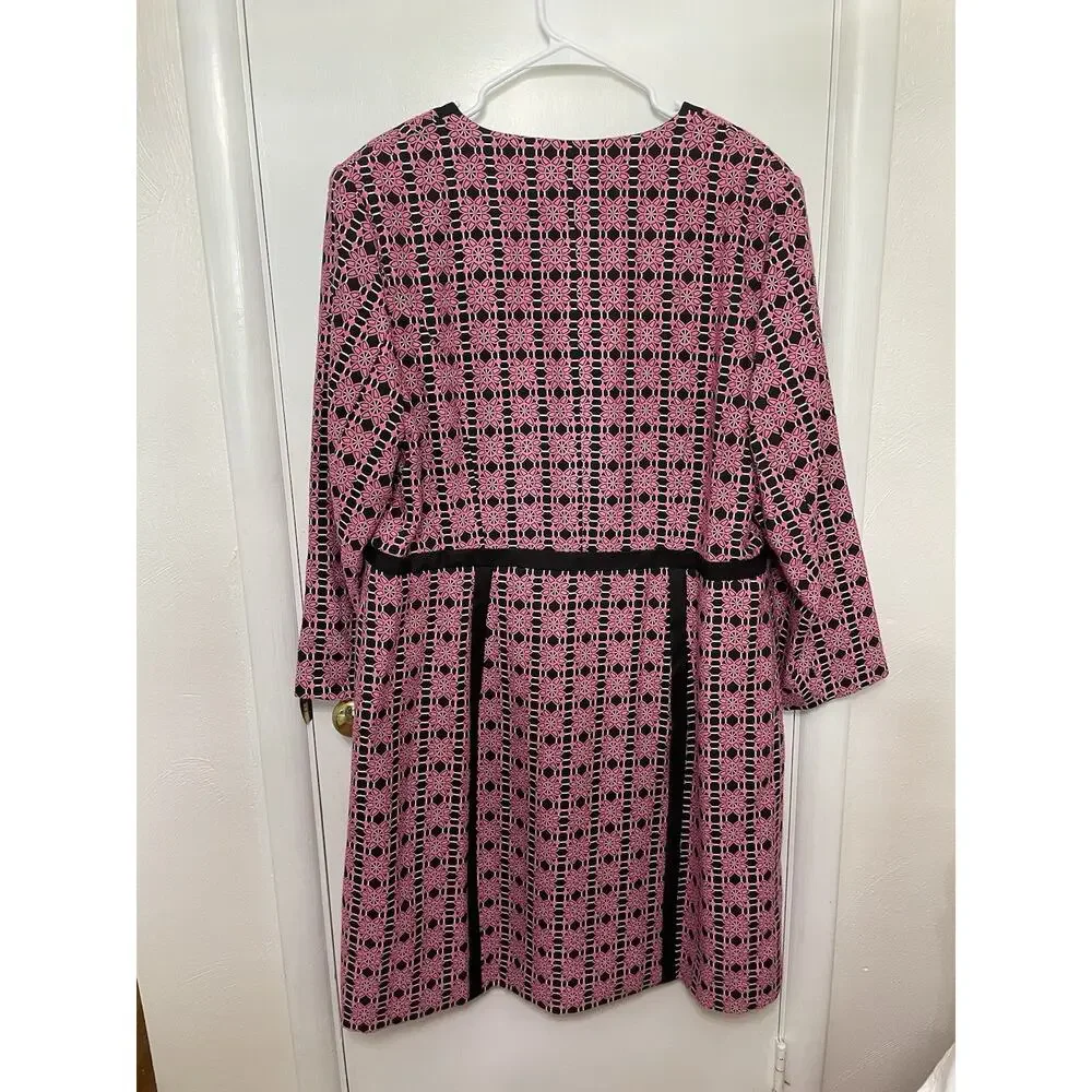 Giovanna Collection Over Coat Women’s Size 16 Pink Navy & White Floral Pattern